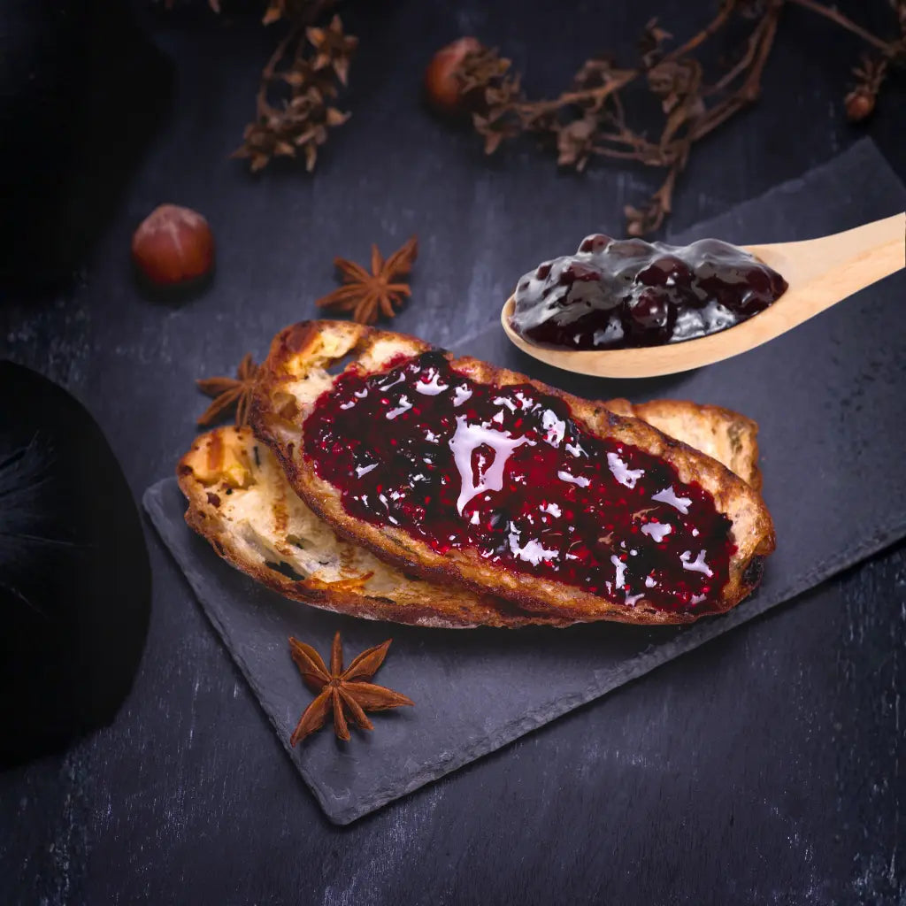 Shirdell.fi: Valikoima luonnollista hunajaa ja korkealaatuisia marjahilloja aamiaiselle.