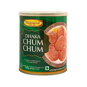 Vihreä purkki Dhaka Chum Chum -tuotetta, intialaisia sokeroituja juustopalloja siirapissa, 850 g.