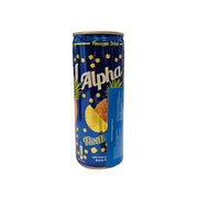 Ananasjuoma Alpha Float sinisessä purkissa, 250 ml, hedelmäpalasia valkoisella taustalla