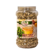 Muovipurkki kuivattua salviaa, Salvia Officinalis -lehtiä, teehen ja ruoanlaittoon.
