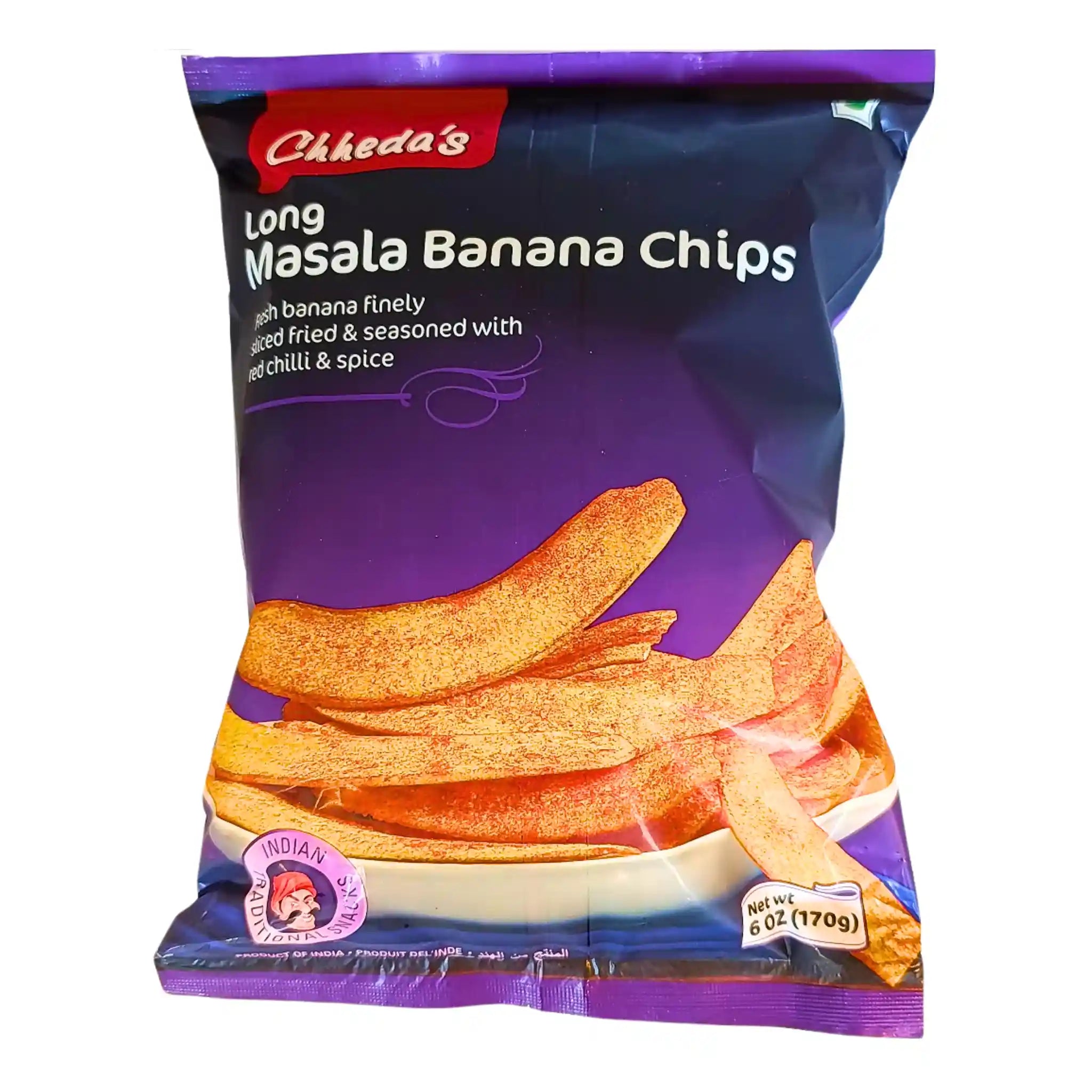 Förpackning med långa masala bananchips, kryddiga snacks, 170g på vit bakgrund.