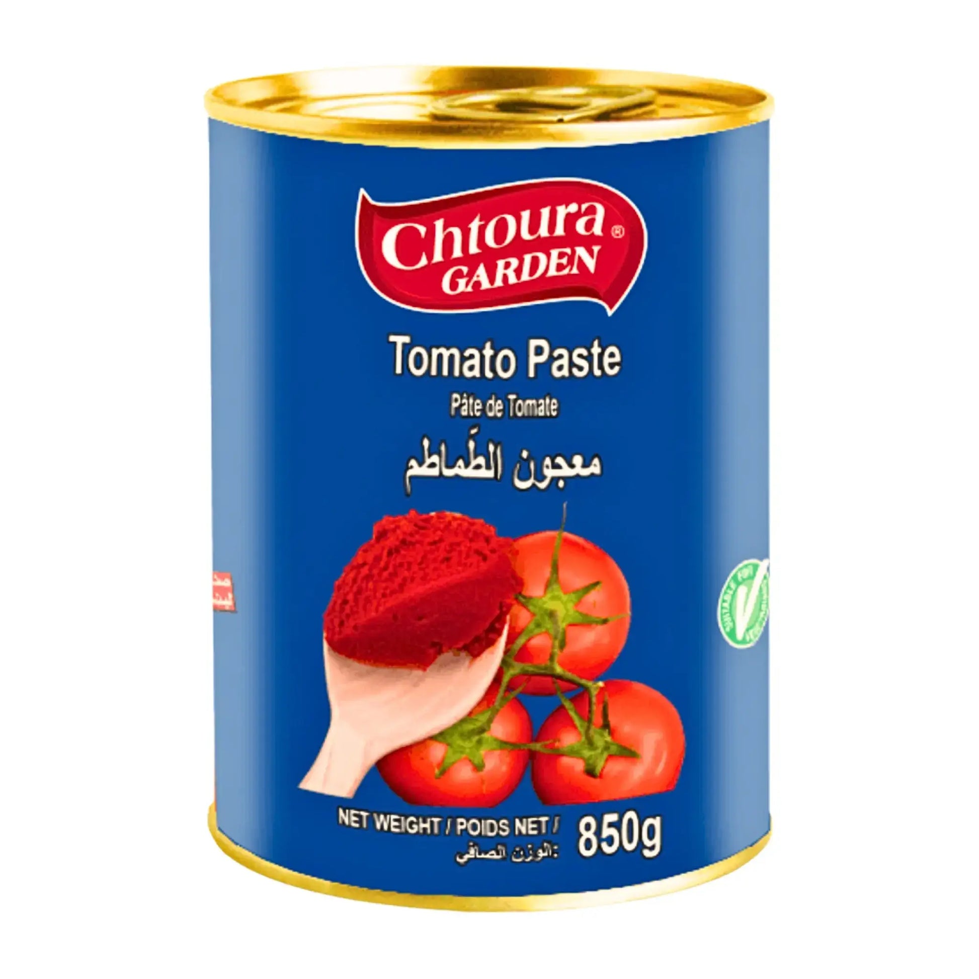 850 g:n purkki tomaattipastaa, sininen etiketti, punaiset tomaatit ja puinen lusikka pastaa