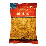 Pakkaus intialaisia mausteisia Bhujia-nuudeleita, 200 g, punainen ja keltainen design.