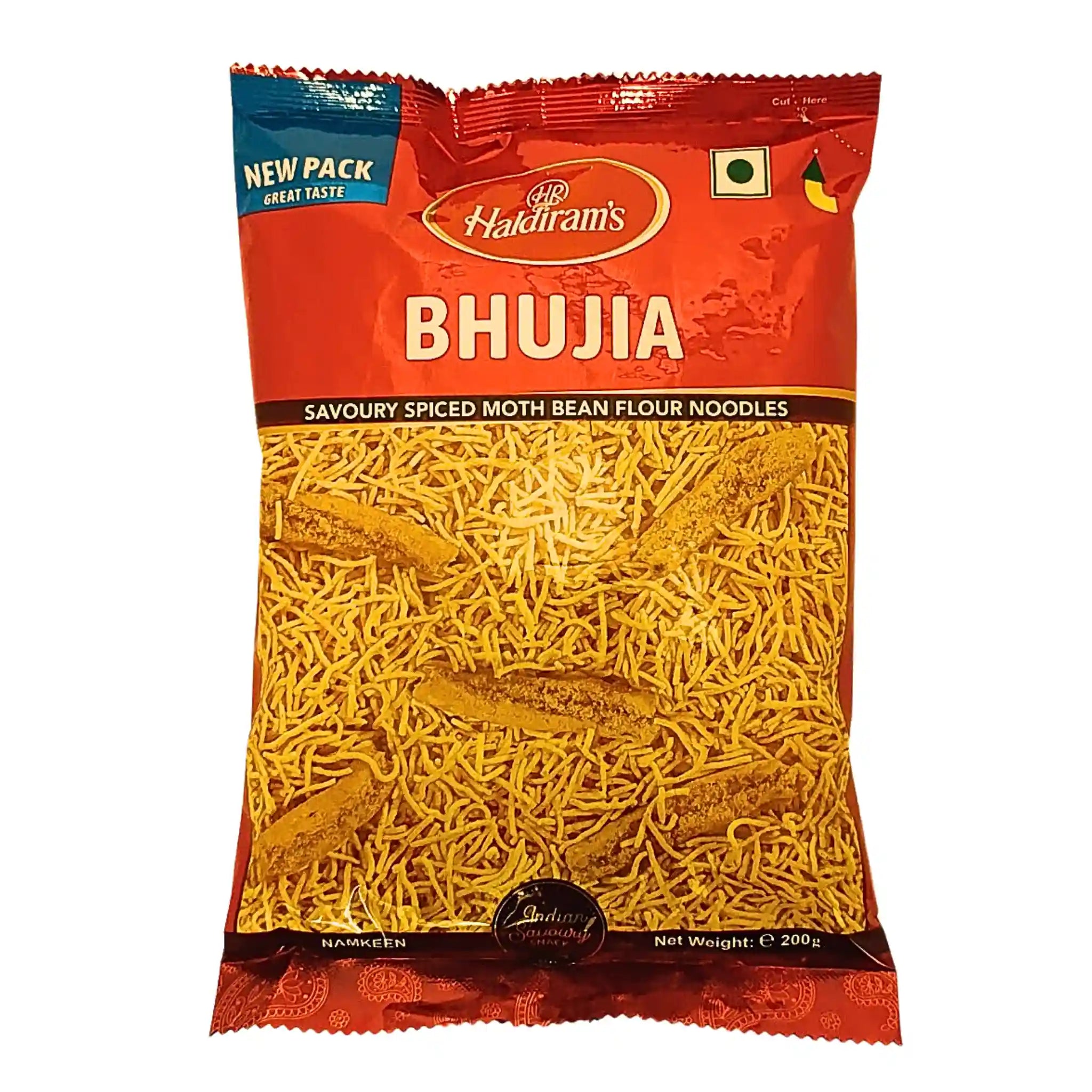 Pakkaus intialaisia mausteisia Bhujia-nuudeleita, 200 g, punainen ja keltainen design.