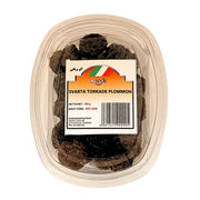 Muoviastia mustia kuivattuja luumuja, etiketissä paino ja viimeinen käyttöpäivä, 250g.
