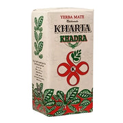 Pakkaus Kharta Khadra-yerba mate -teetä 250 g vihreillä lehdillä ja punaisella koristelulla.