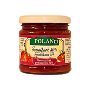 Purkki Polan-tomaattimassaa 30 %, itämaisia perusruoka-aineita, valkoinen tausta.